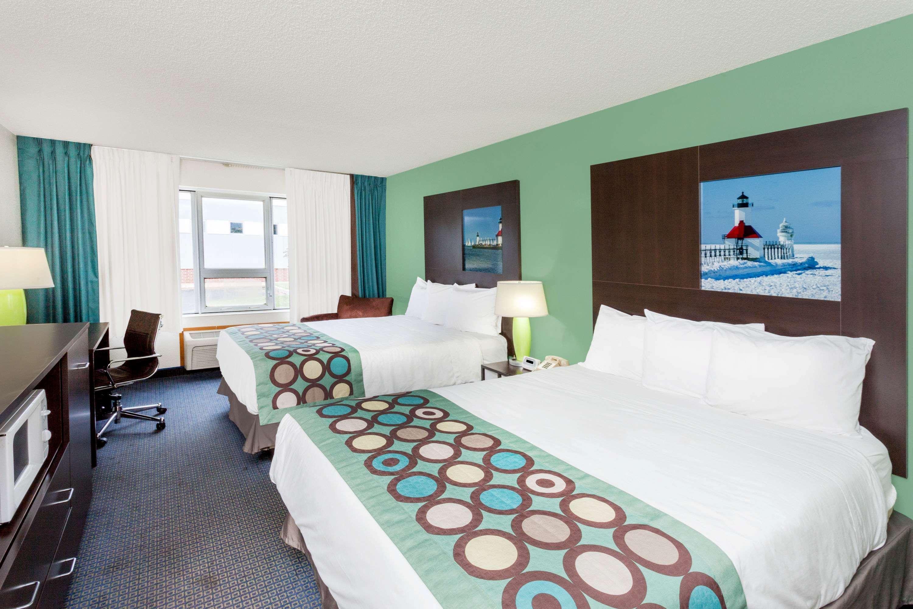 Super 8 By Wyndham Stevensville St Joseph Exterior photo